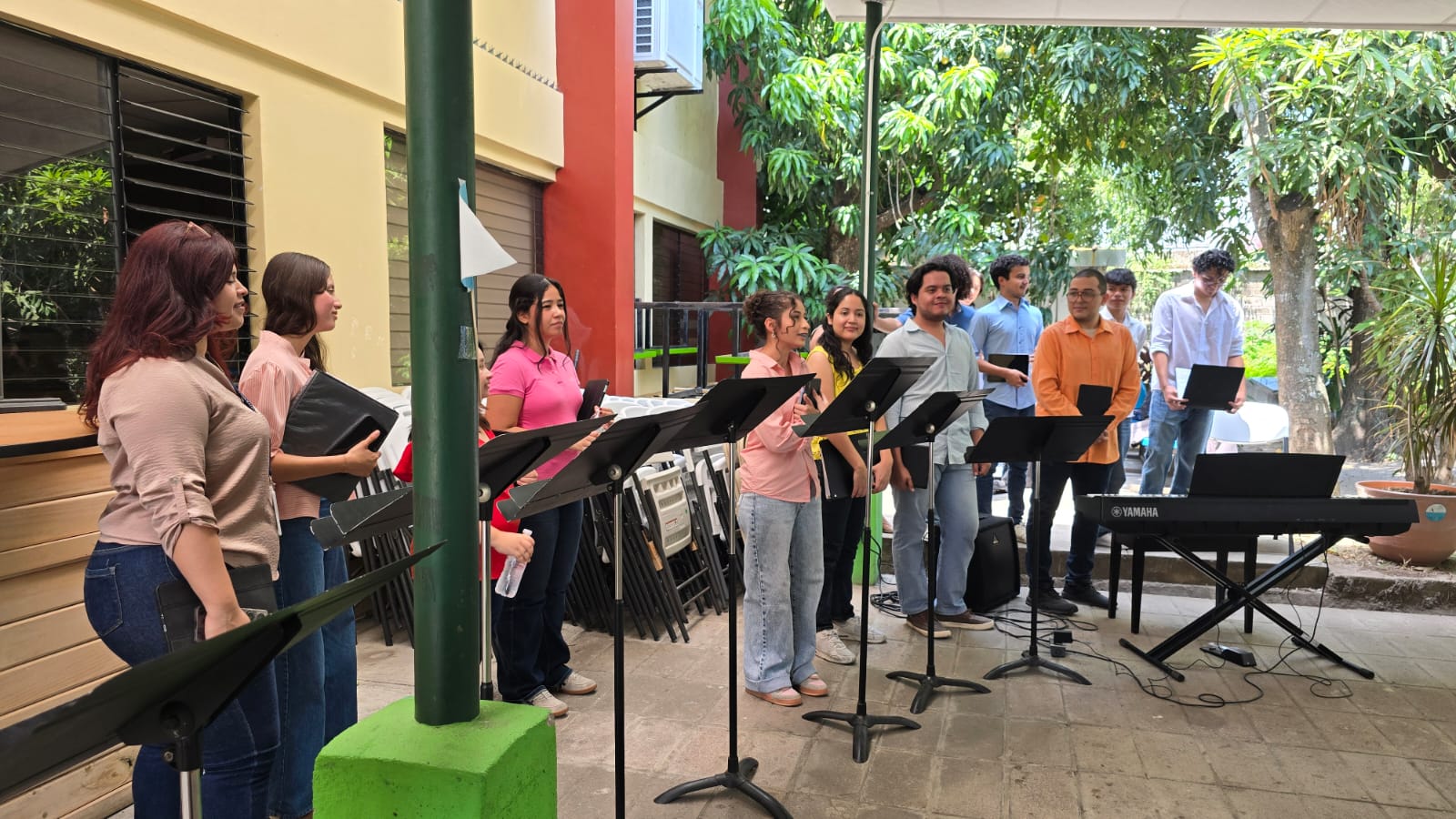 visita-escuelademusica01
